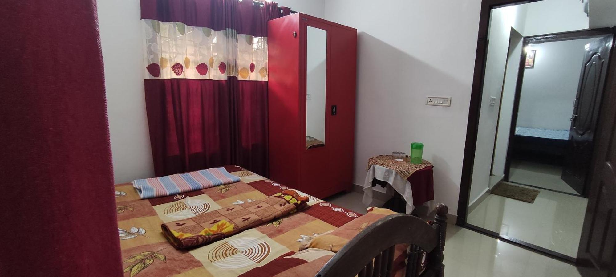Koonamparayil Home Stay Munnar Anaviratty-Family Only Exterior photo
